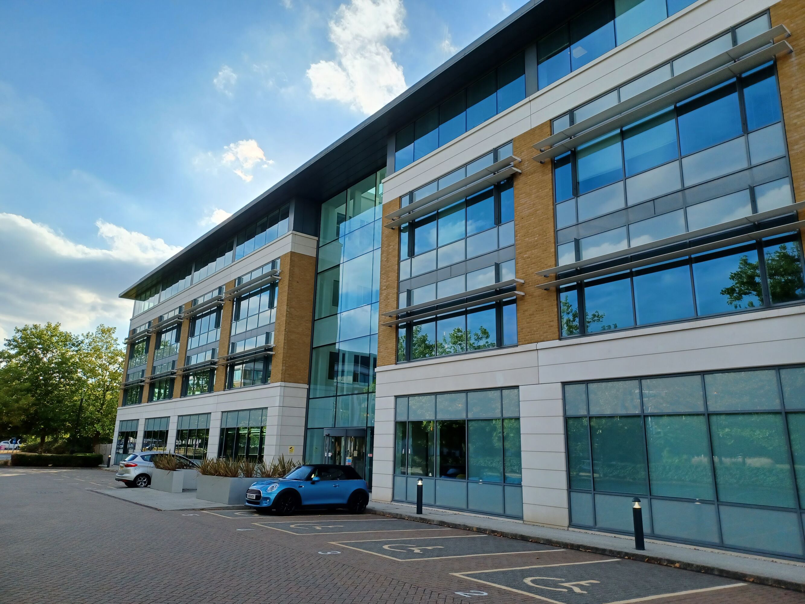 Spedan House, Bracknell Office property in Bracknell Vail Williams