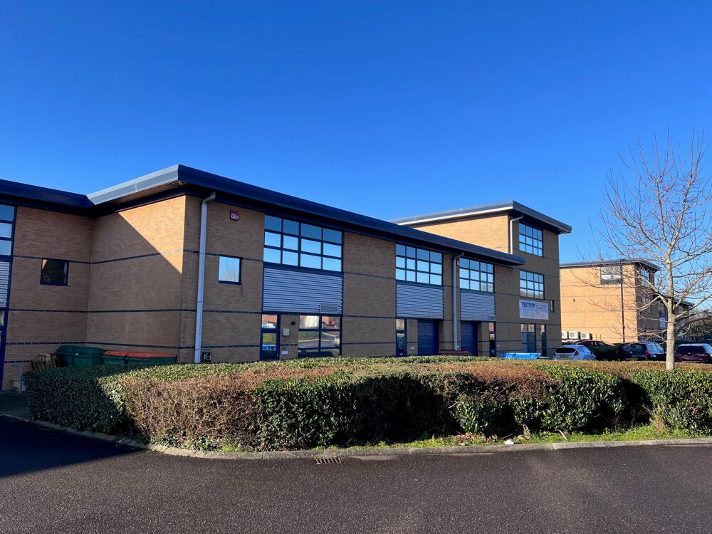 17 Compass Point, Ensign Way, Southampton