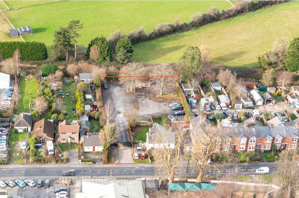 Land to the rear of 23-25 London Road, Pulborough