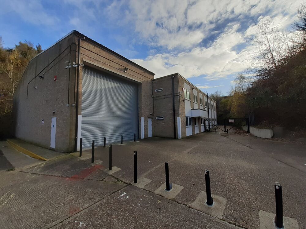 Unit B4 Redlands, Coulsdon